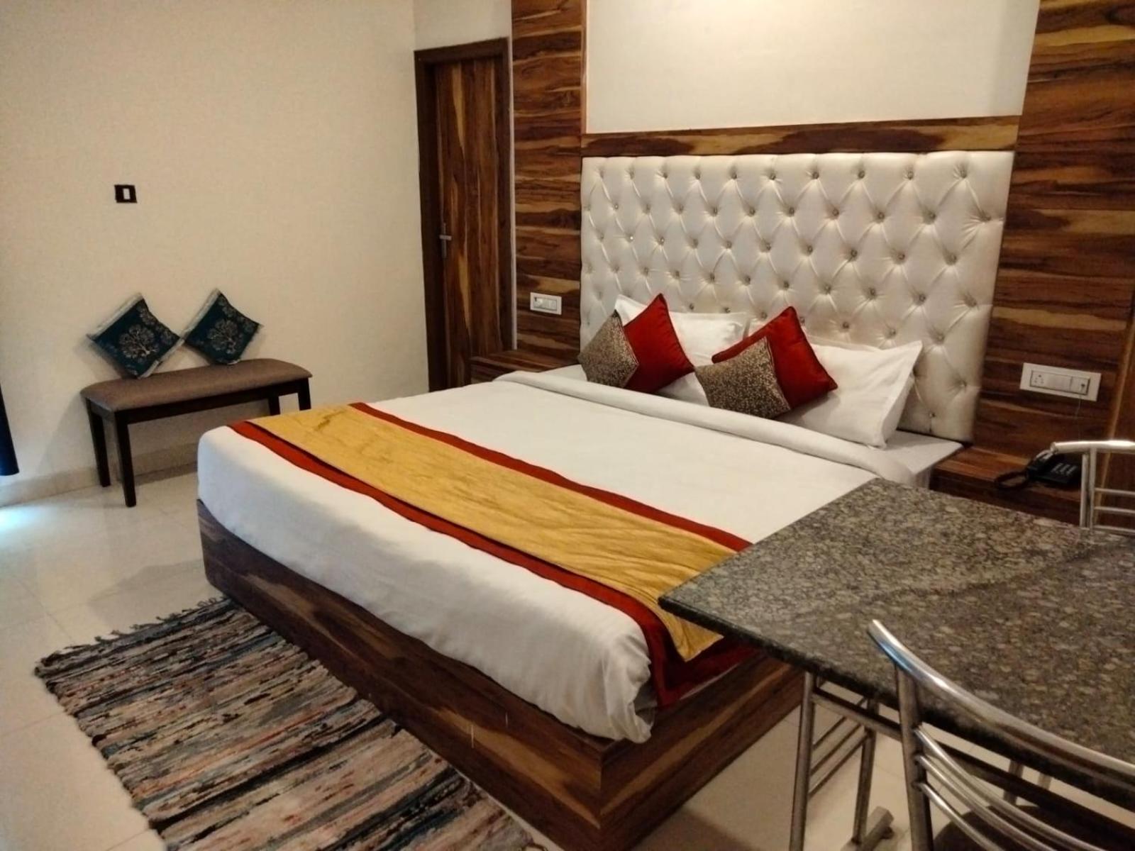 Hotel D Plaza Zirakpur Zewnętrze zdjęcie