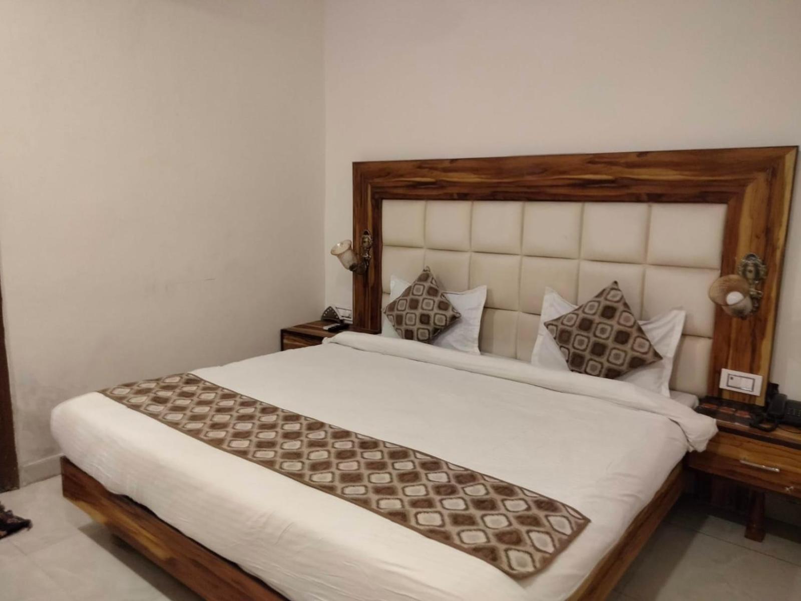 Hotel D Plaza Zirakpur Zewnętrze zdjęcie