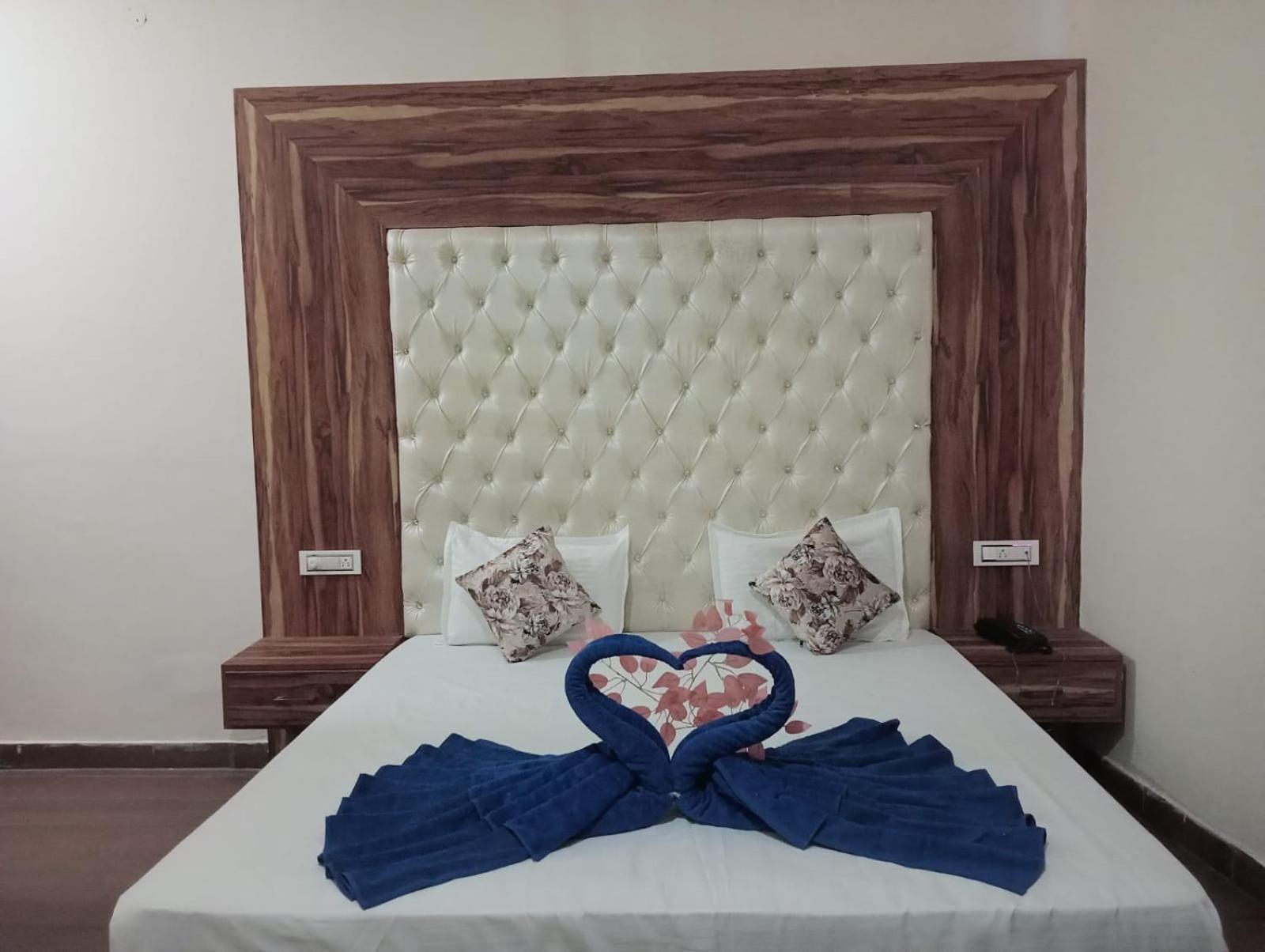 Hotel D Plaza Zirakpur Zewnętrze zdjęcie