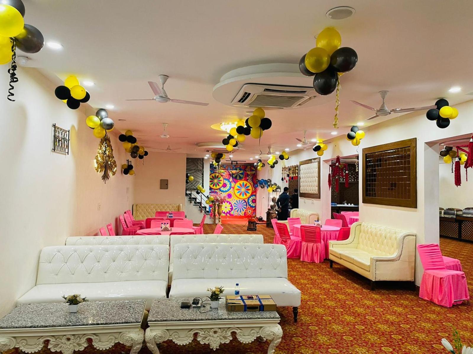 Hotel D Plaza Zirakpur Zewnętrze zdjęcie