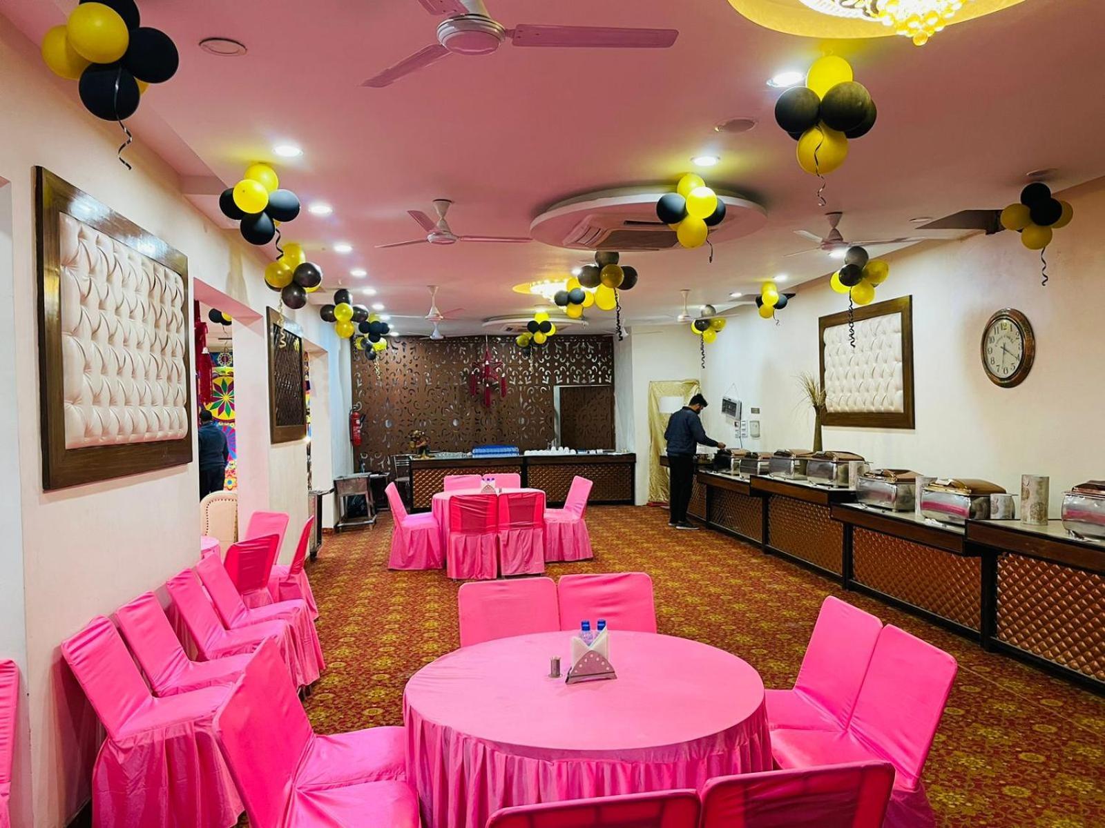 Hotel D Plaza Zirakpur Zewnętrze zdjęcie