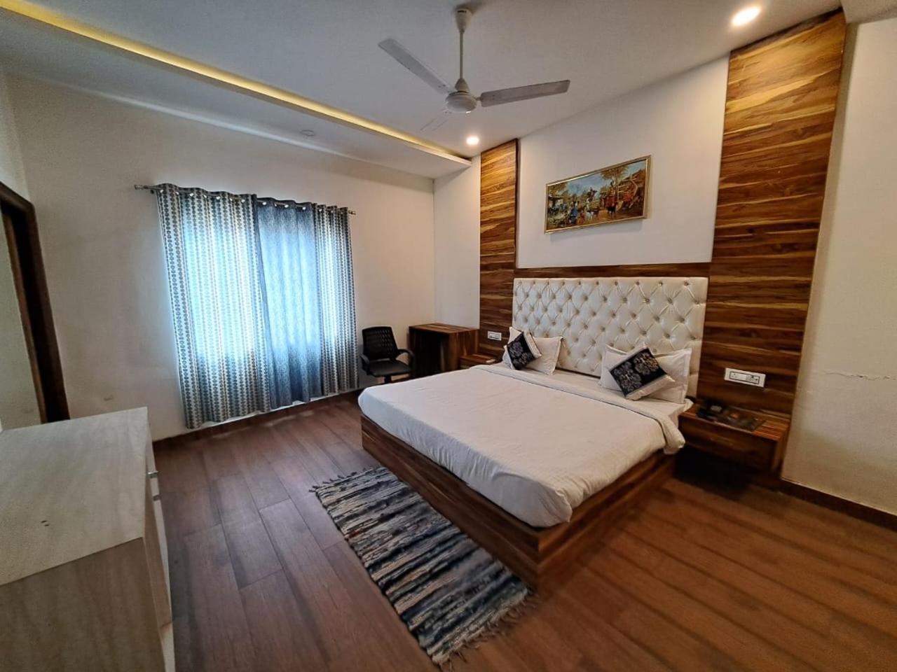 Hotel D Plaza Zirakpur Zewnętrze zdjęcie