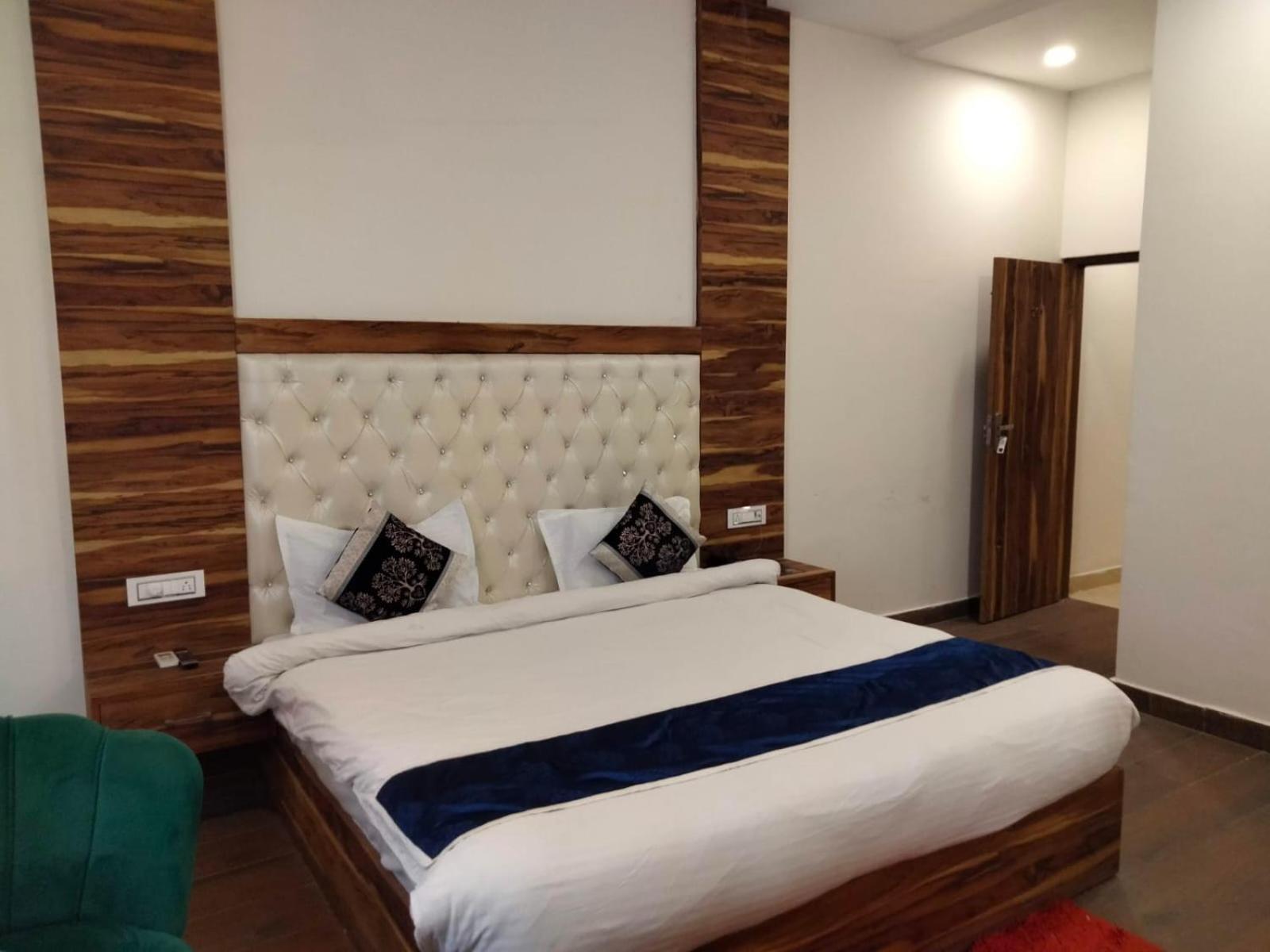 Hotel D Plaza Zirakpur Zewnętrze zdjęcie